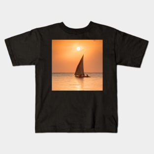 Sunrise fishermen - Zanzibar #1 Kids T-Shirt